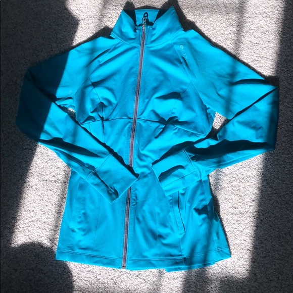 NWOT Women’s Under Armour Zip Up size SM/P - Picture 1 of 4